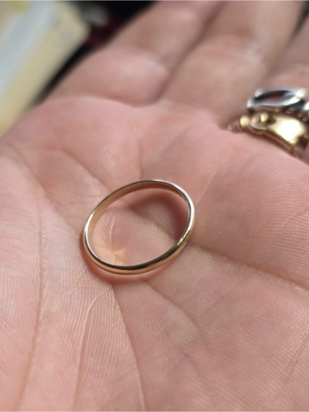 Classic 10 K Gold Band Ring